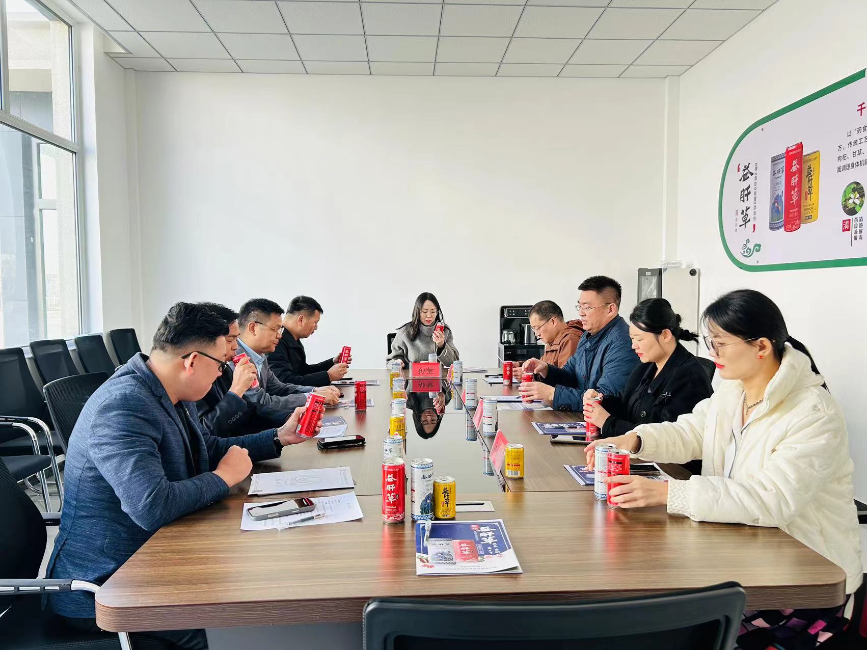 柬埔寨客商考察益肝草厂区：开启合作新契机